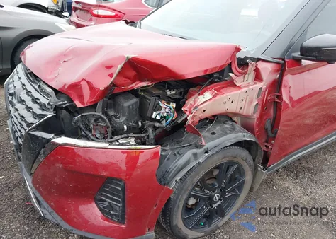 2023 Nissan Kicks Sr Xtronic Cvt z USA, uszkodzony, nr VIN 3N1CP5DV5PL574427